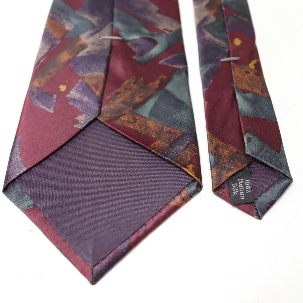 Vtg Cambridge Classics Mervyns Tie Mens 57 in Burgundy Silk Abstract Wide